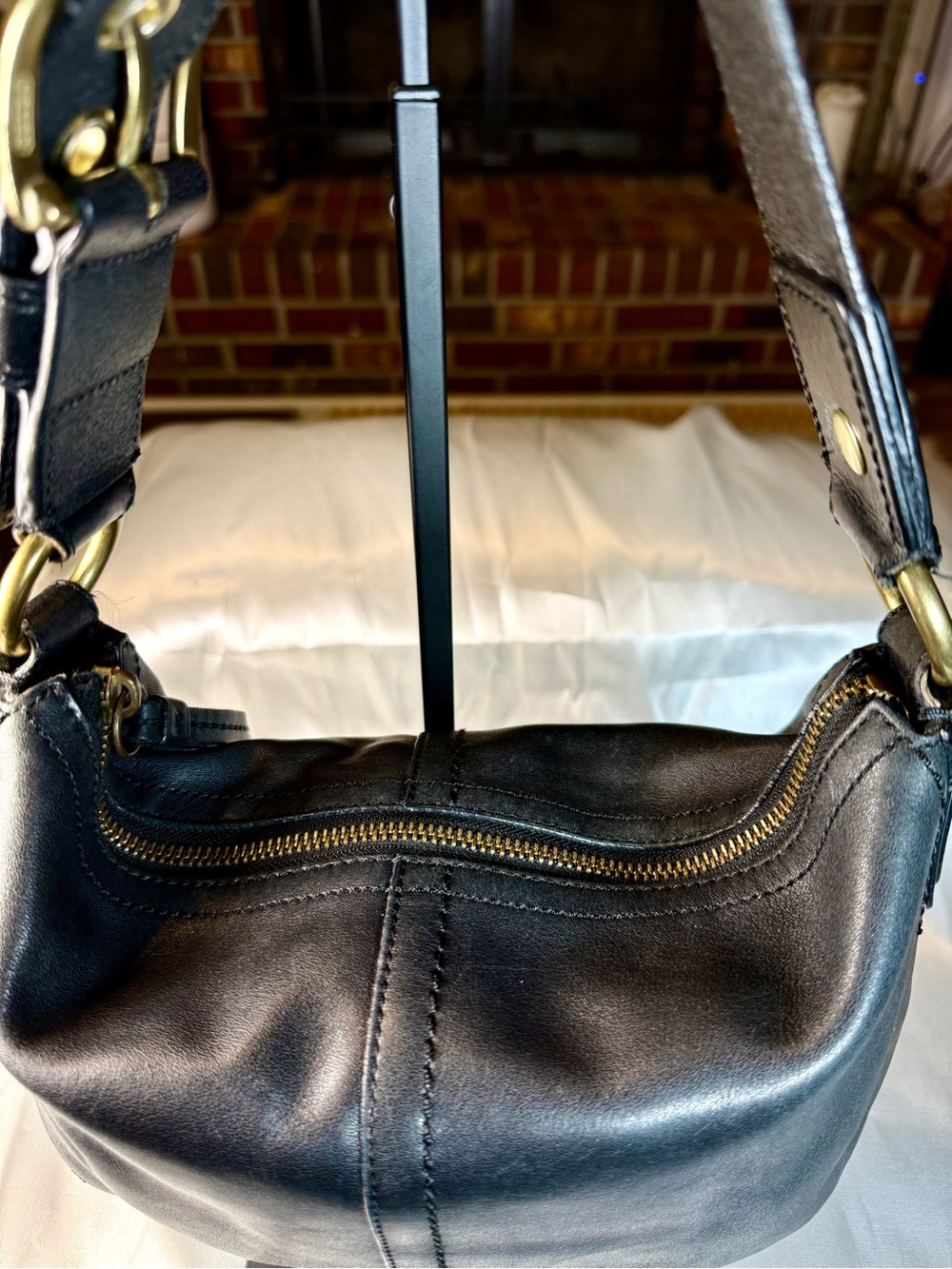 Coach Small SoHo Hobo Shoulder Bag - Picture 4 of 9